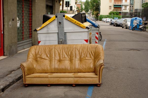 Sofa Disposal in Schaumburg