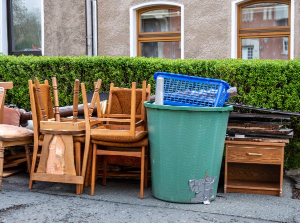Chair Disposal Service in Schaumburg